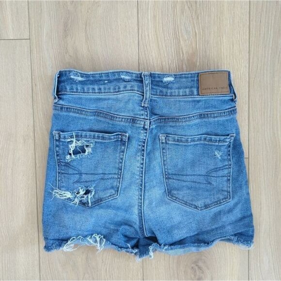 American Eagle Hi-Rise Shortie Jean Shorts - Picture 4 of 5
